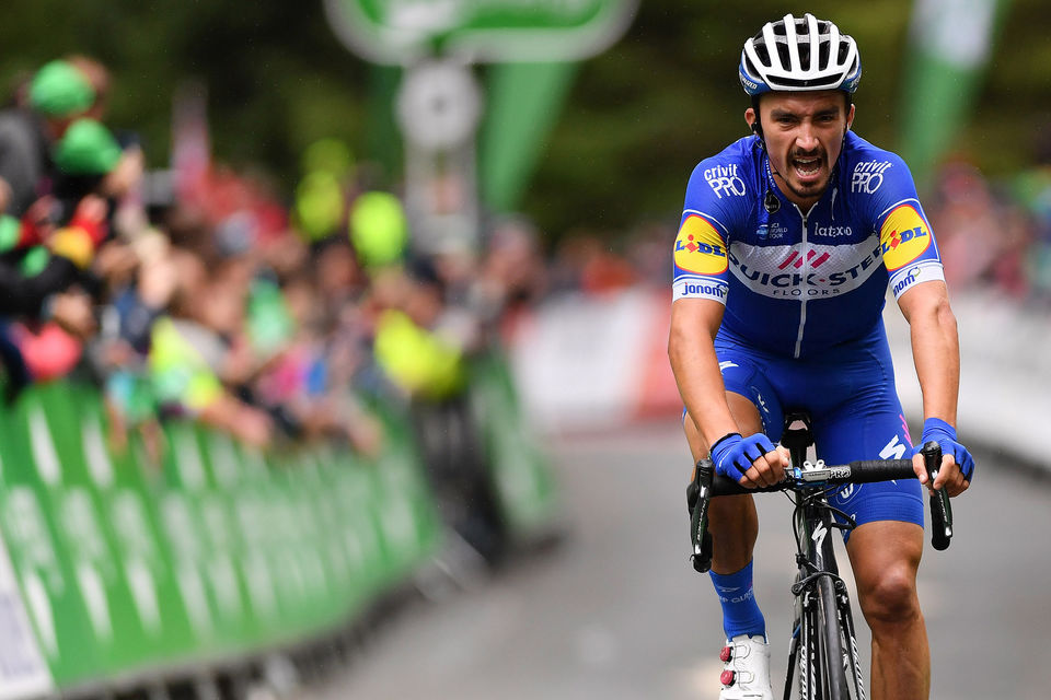 Tour of Britain: Alaphilippe pakt leiderstrui