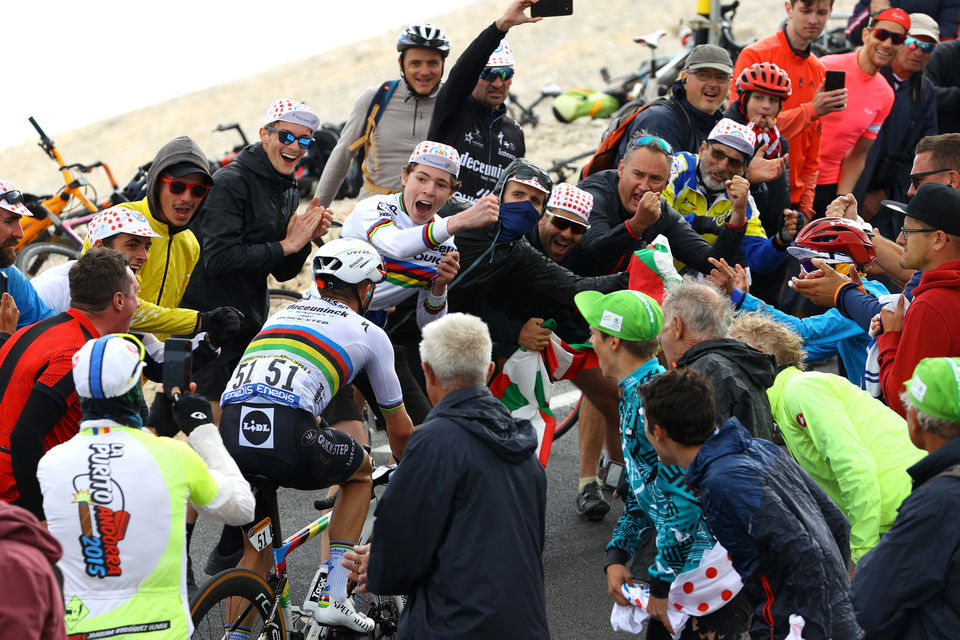 Tour de France: Attacking Alaphilippe shows rainbow jersey on Mont Ventoux