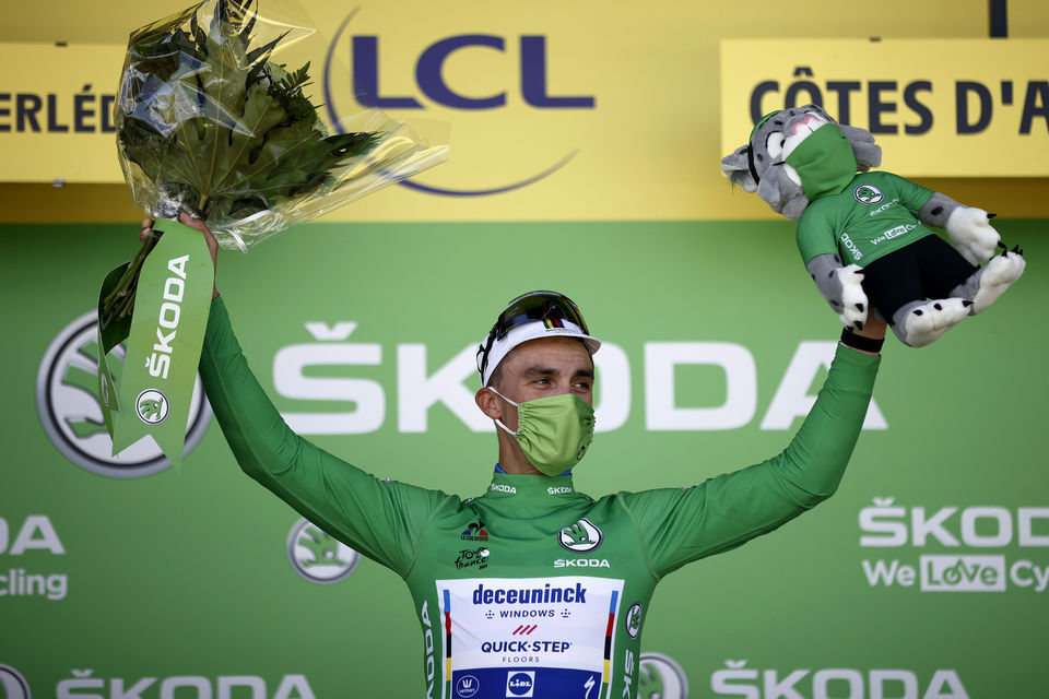 Tour de France: Alaphilippe moves into green