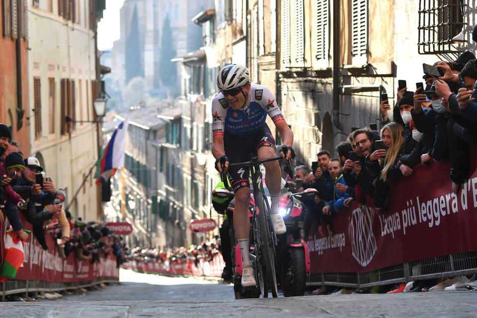 Strade Bianche: Asgreen third after phenomenal effort