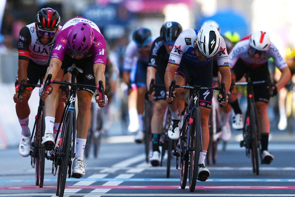 Giro d’Italia: Close but no cigar for Cavendish