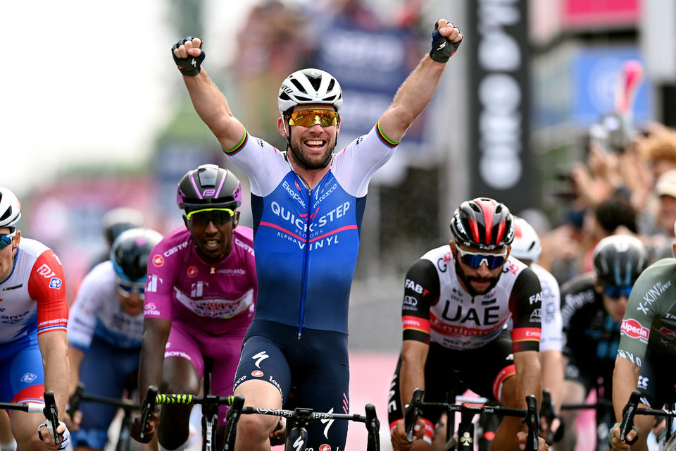 Mark Cavendish snelt naar ritzege in Giro