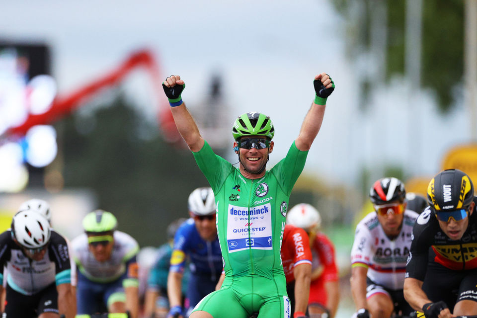 Tour de France: Classic Cav gets the hat-trick