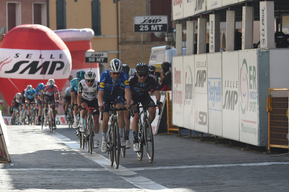 Vansevenant moves up in Coppi e Bartali GC