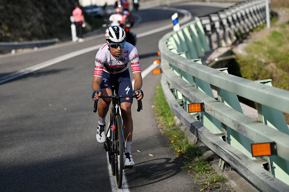 Volta a Catalunya: Landa cements podium place