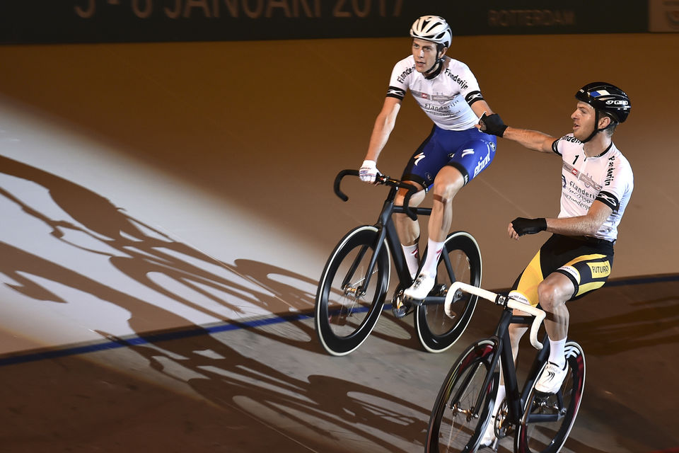 Terpstra wint dernykoers tijdens 5e avond