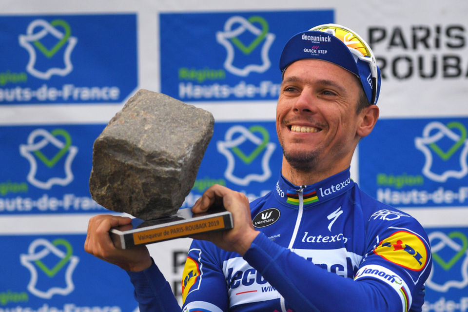 Philippe Gilbert schrijft historie in Parijs-Roubaix