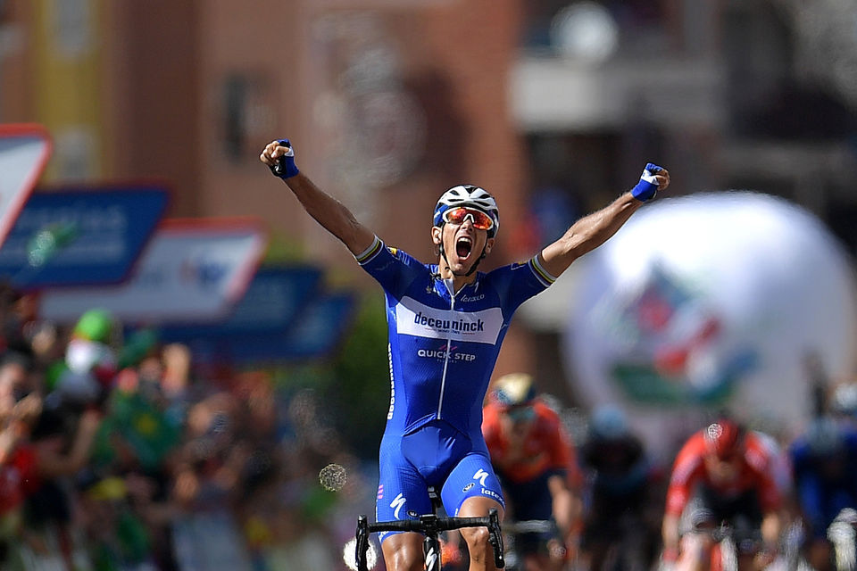 Vuelta a España: Gilbert rondt meesterwerk Deceuninck – Quick-Step in stijl af