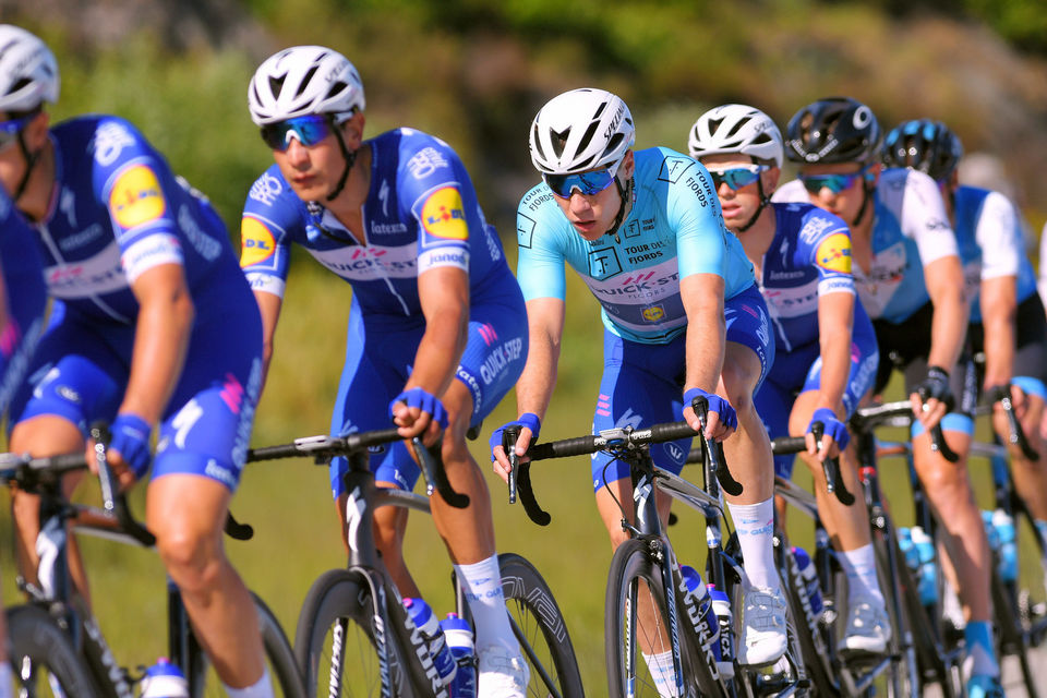 Jakobsen blijft leider in Tour des Fjords