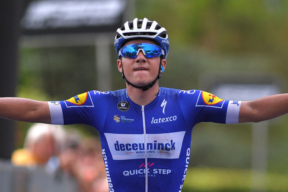 Evenepoel soleert naar zege in Adriatica Ionica