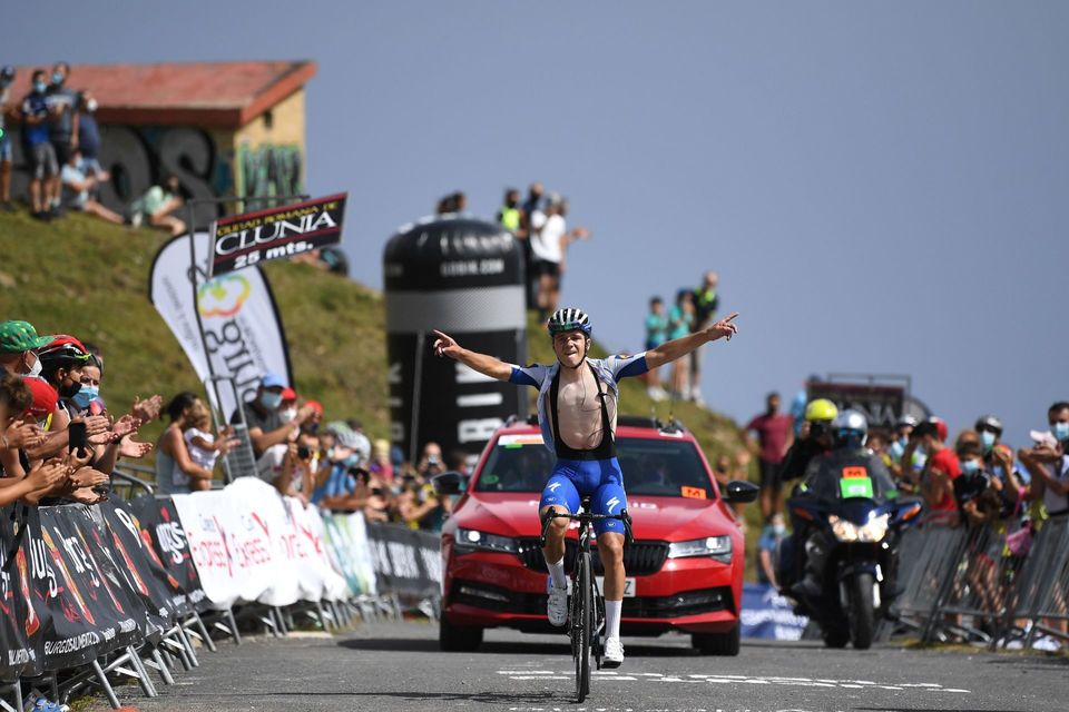 Remco Evenepoel wint op Picon Blanco