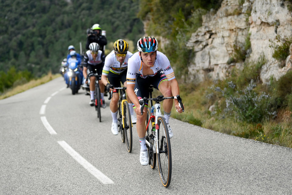 Evenepoel close to a second win in Catalunya