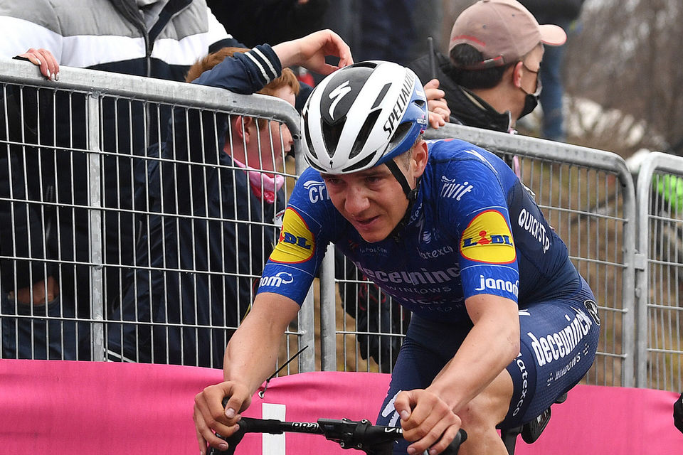 Giro d’Italia: Evenepoel blijft in top-10 na Zoncolan