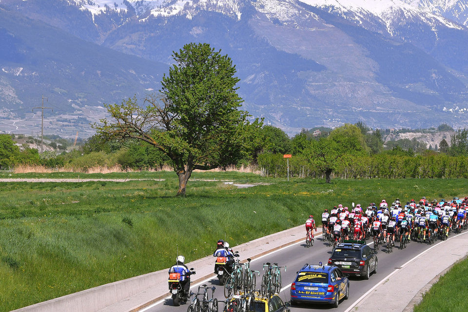 Sion welcomes the Tour de Romandie peloton