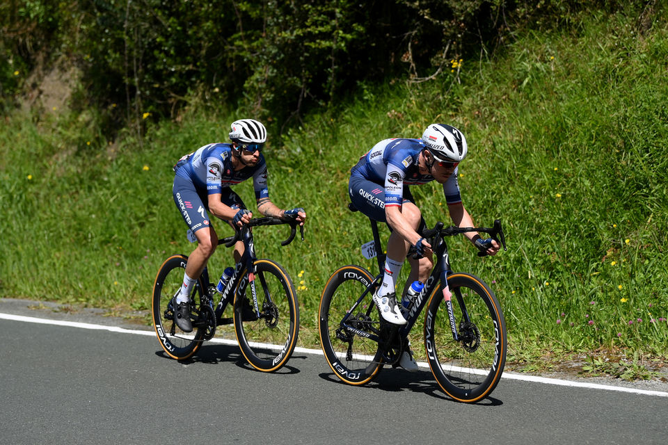 The Wolfpack kleurt Itzulia Basque Country