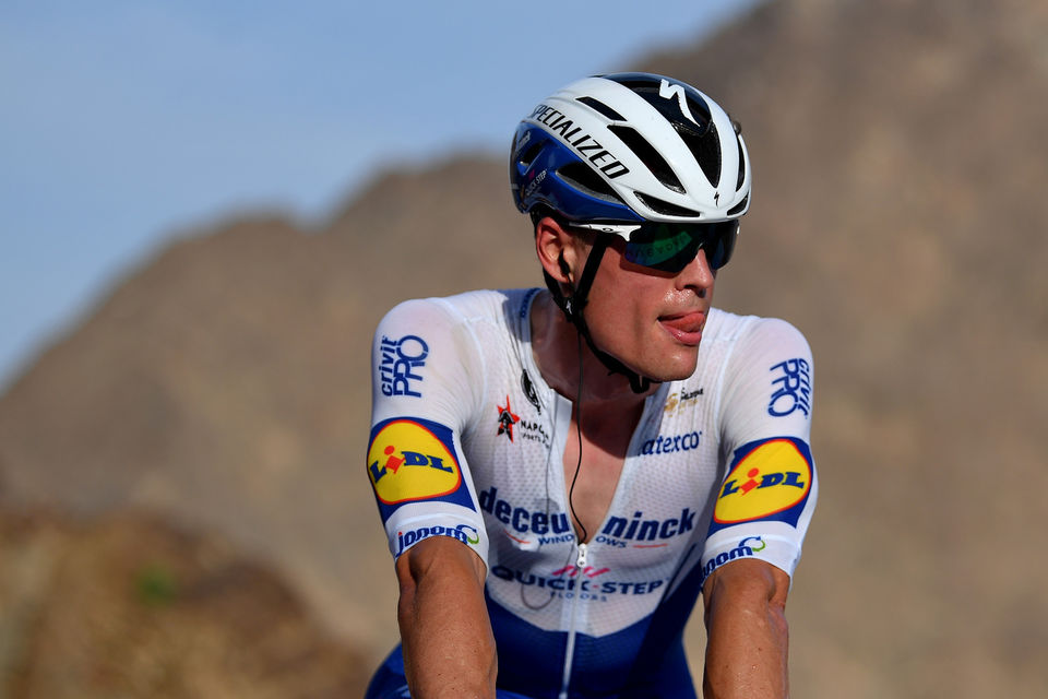 Stijn Steels kleurt derde etappe UAE Tour