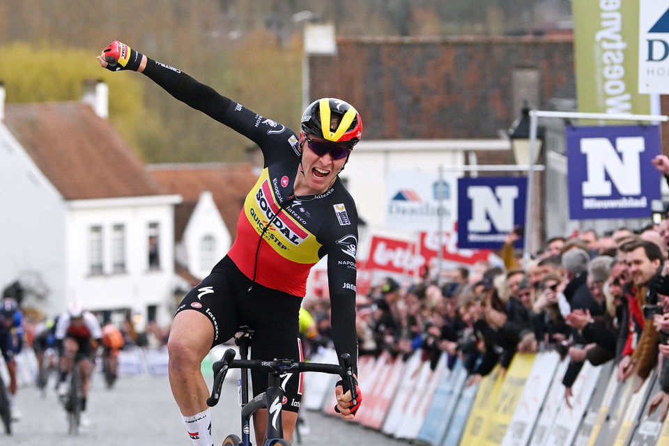 Thuisfavoriet Tim Merlier wint Nokere Koerse