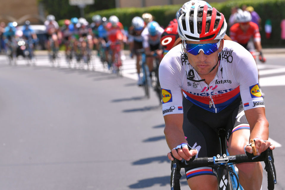 A brutal day in the Alps at the Giro d’Italia