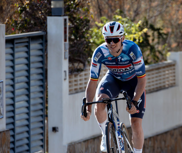 soudal-quick-step-jersey-front