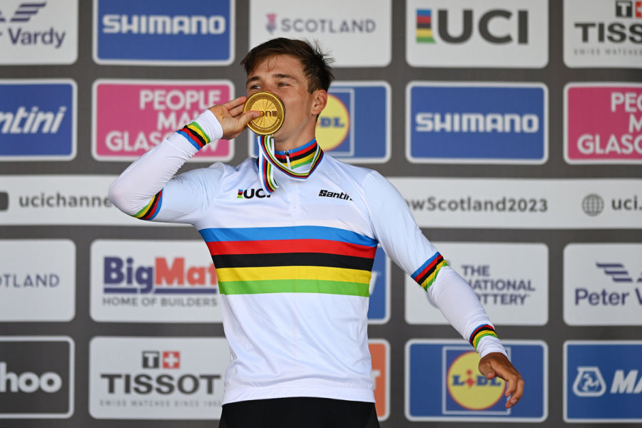 Best Moments of 2023: Remco gets another rainbow jersey