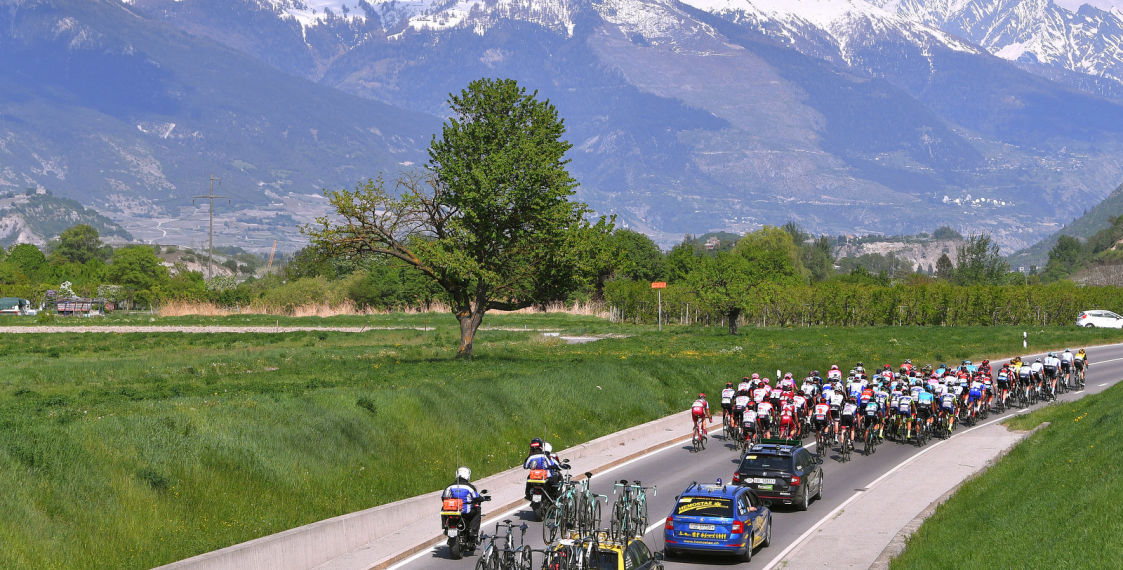 Sion welcomes the Tour de Romandie peloton
