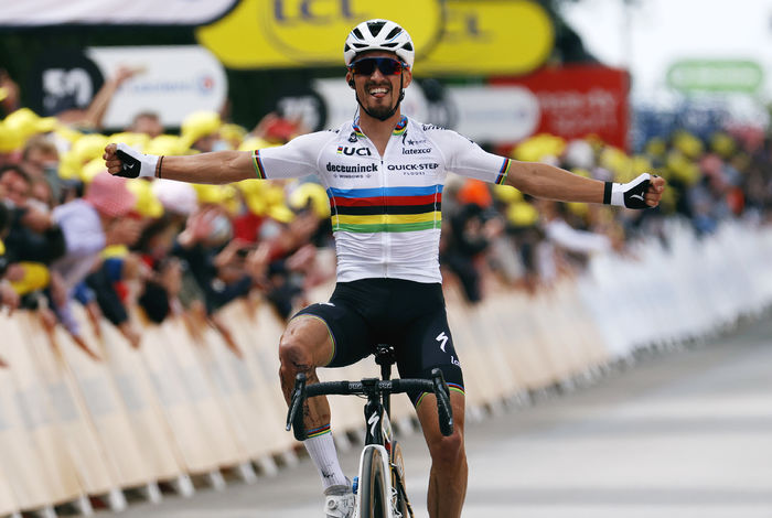 Julian Alaphilippe: een jaar met de regenboog