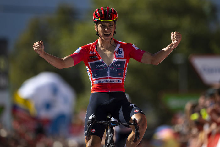 Evenepoel schrijft historie in La Vuelta