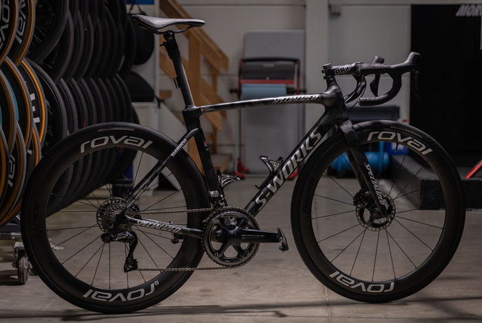 Specialized Tarmac SL7 vs Specialized S-Works Roubaix